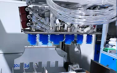 automatic loading manipulator