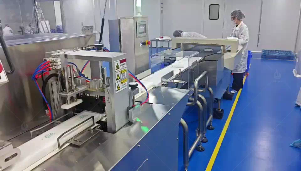 Vietnam Customer 12 Lanes Wet Wipes Machine Site