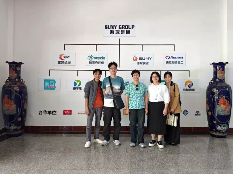 Vietnam Customers Visit to Inspect the Wet Wipes Machine