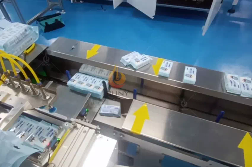 Mini Wet Wipes Machine with Bundle Package Machine