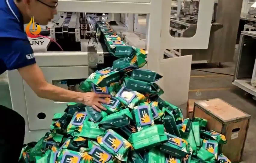 Machine for the Manufacture of Wet Wipes