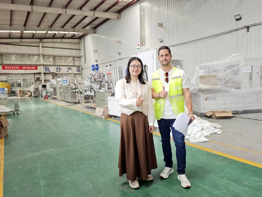 Colombian Clients Conduct Successful Trial of Wet Wipe Machines