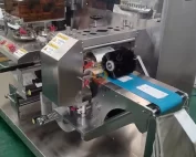 How Does a Hotel Wet Wipes Production Machine Work?