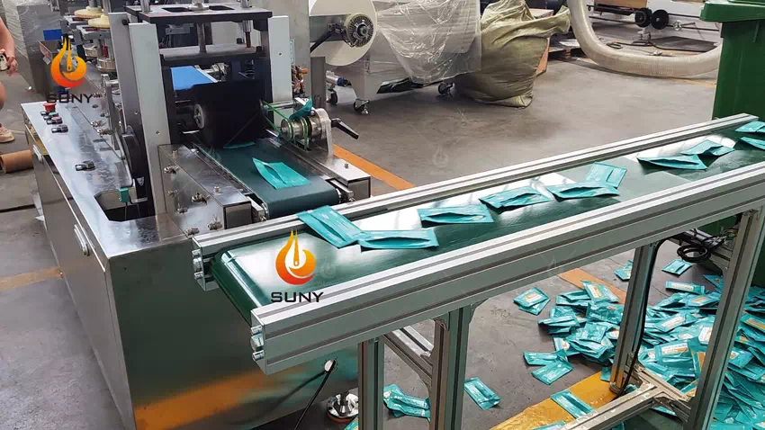 300 Packs Per Minute Single Wet Wipes Packaging Machine